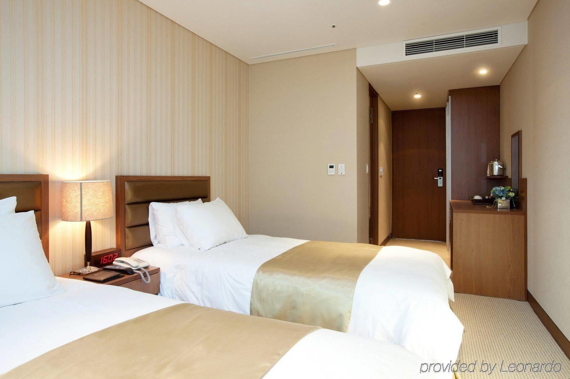 Staz Hotel Myeongdong 1 Сеул Екстериор снимка